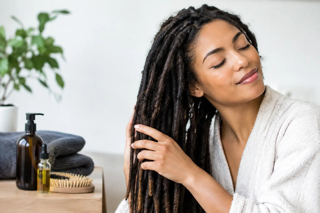 Dreadlocks Pflege: Sauber, fest und entspannt